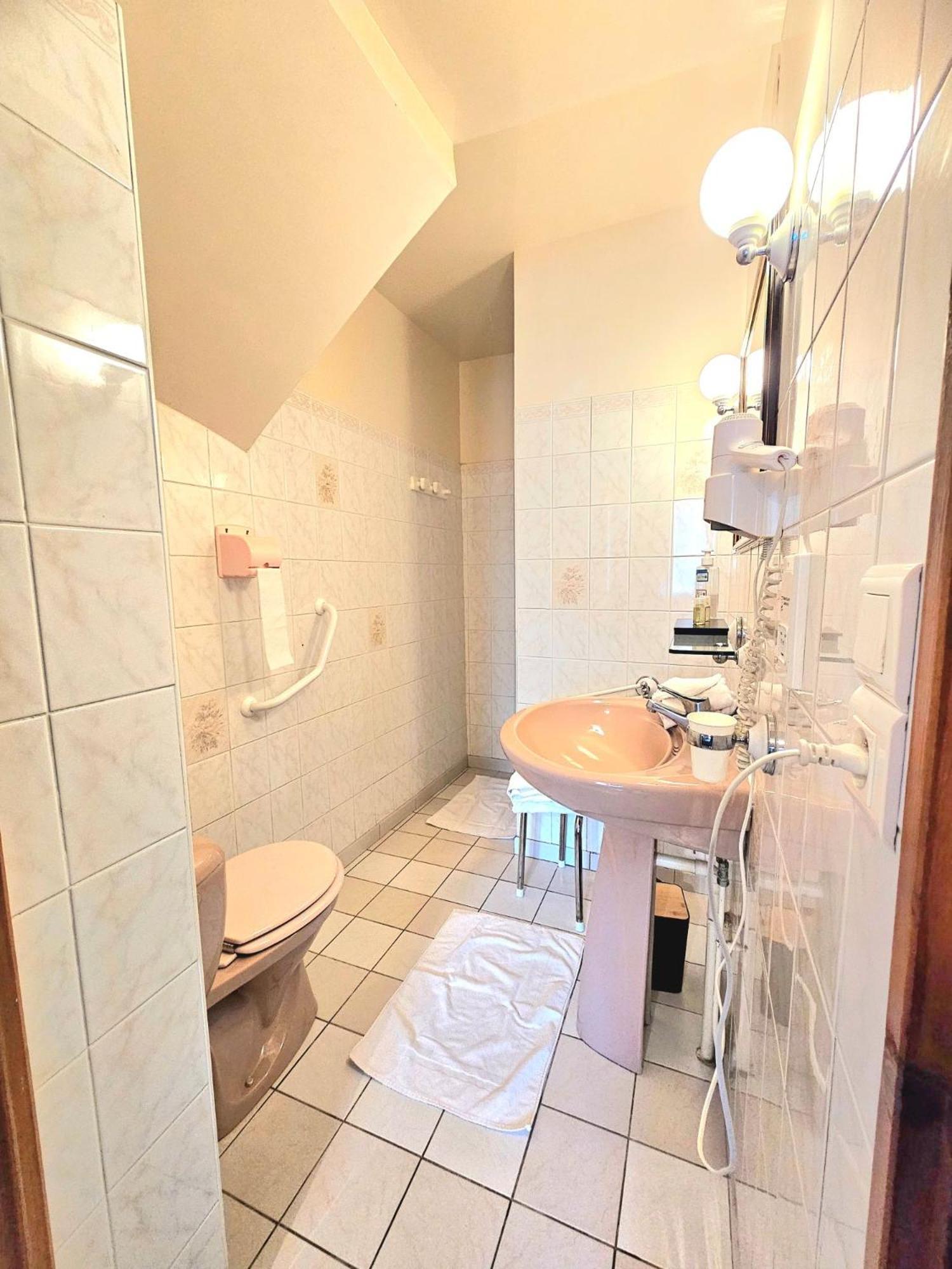 Chambres D'Hotes Chez Renee Le Charmel Екстер'єр фото